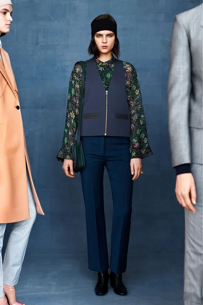Look 19